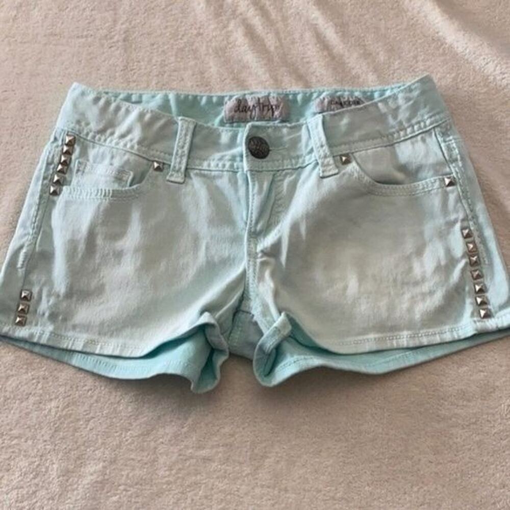 DayTrip Shorts Womens 26 Capricorn Blue Green Studded Western‎ Low Rise Denim